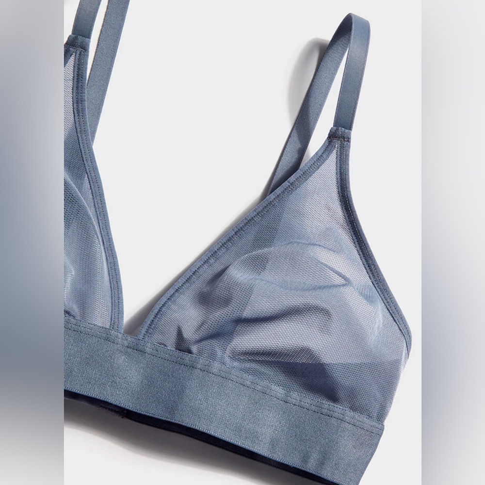 Negative Triangle Bra, in size 0